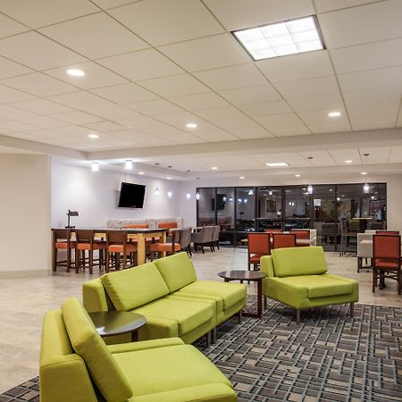 Holiday Inn Express & Suites Augusta West - Ft Gordon Area By Ihg Exterior photo