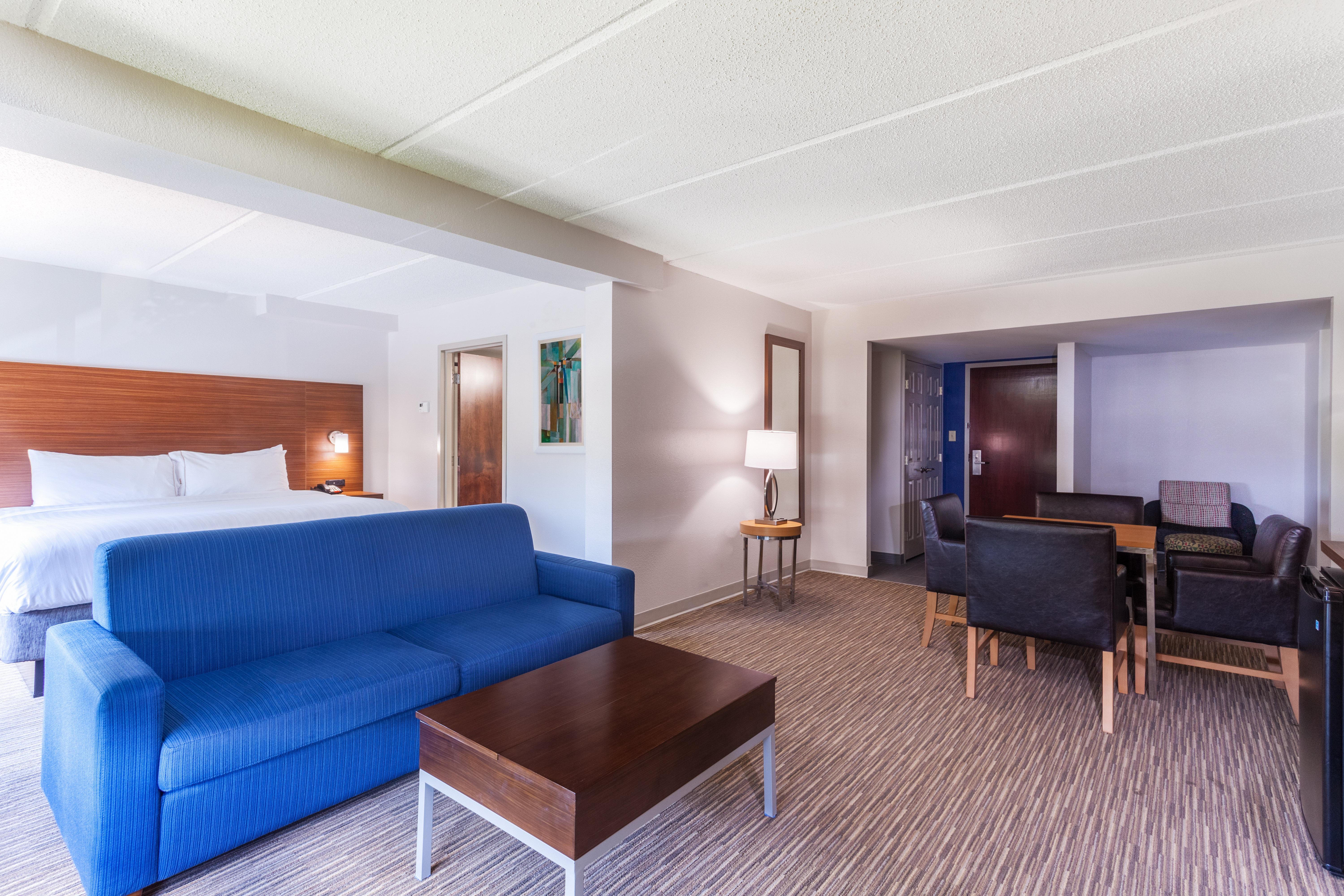 Holiday Inn Express & Suites Augusta West - Ft Gordon Area By Ihg Exterior photo