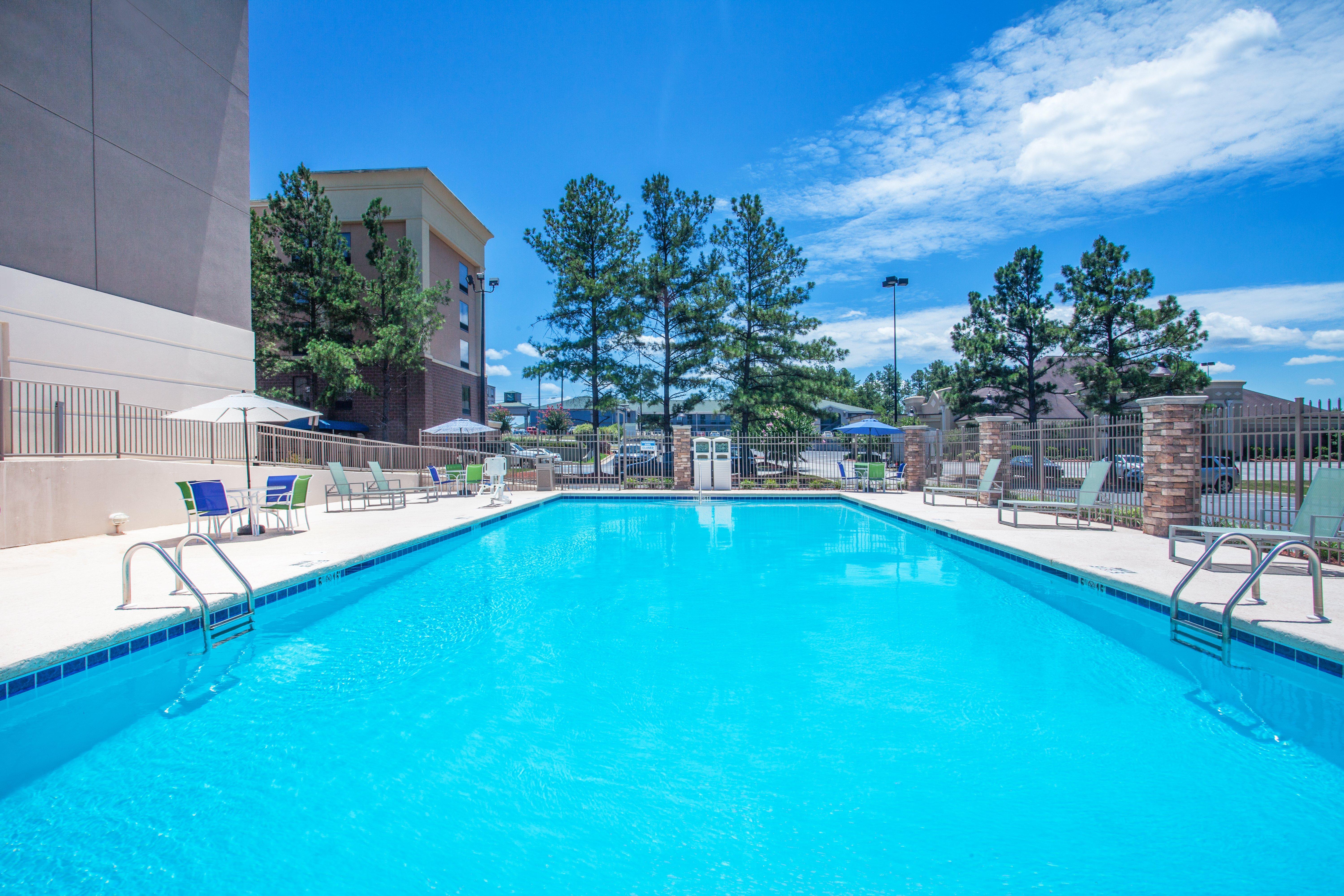 Holiday Inn Express & Suites Augusta West - Ft Gordon Area By Ihg Exterior photo